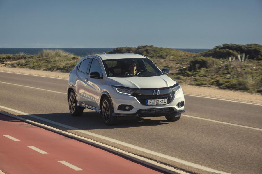  Honda HR-V Sport 2018 года  (EU) (фото 8 из 40)